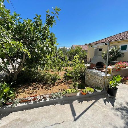 Apartmani Jasminka Vodice Exterior foto