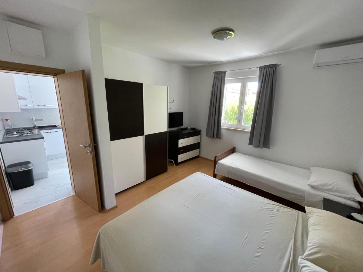Apartmani Jasminka Vodice Exterior foto