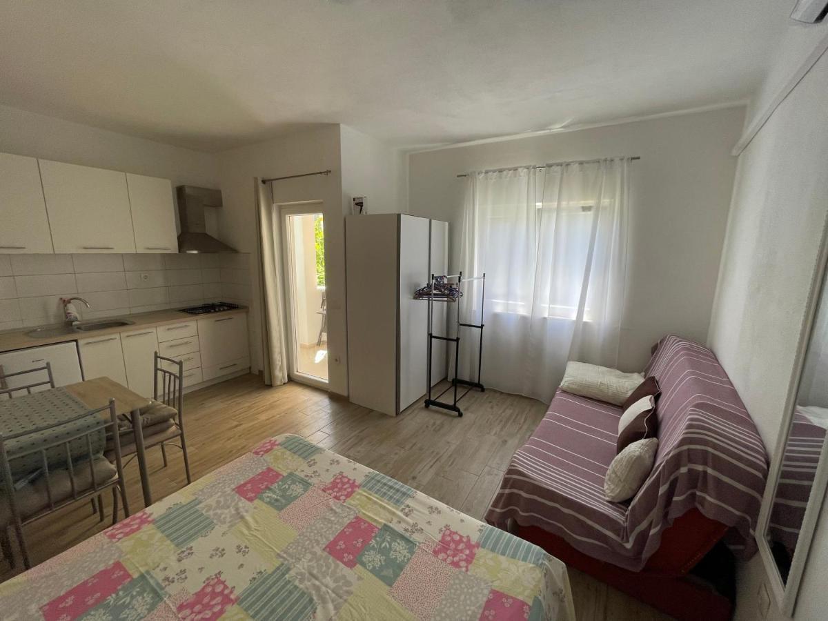 Apartmani Jasminka Vodice Exterior foto