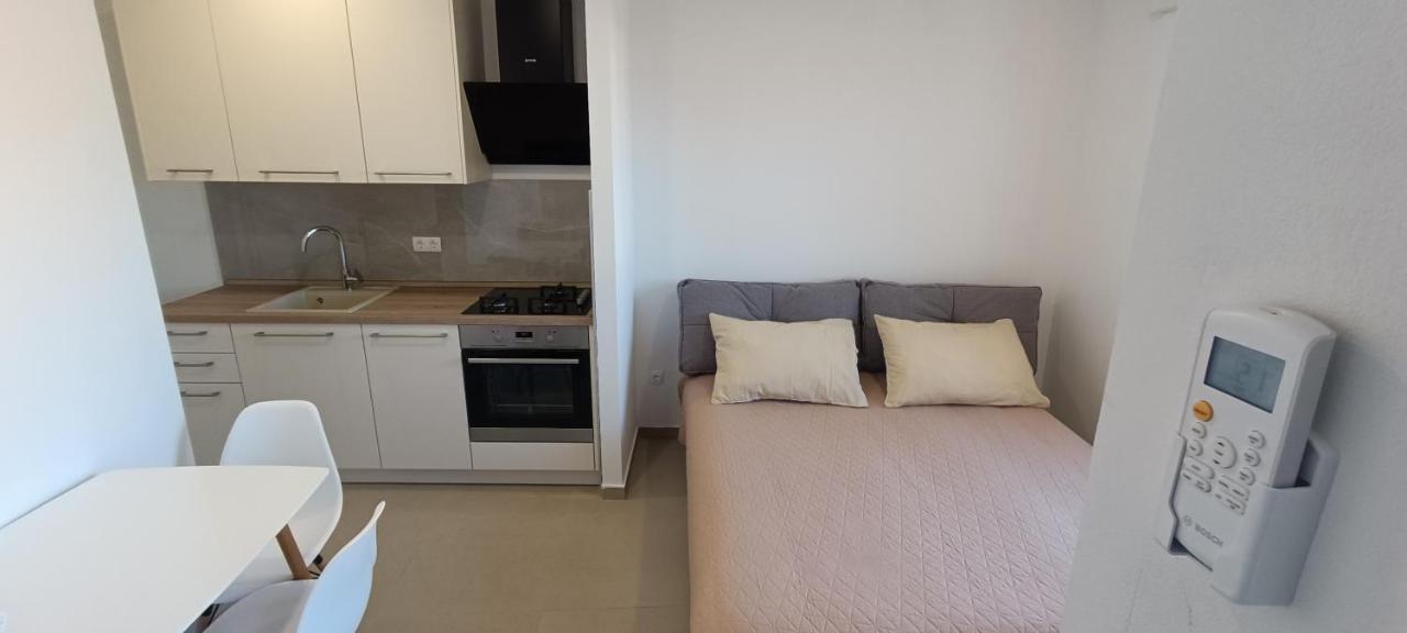 Apartmani Jasminka Vodice Exterior foto